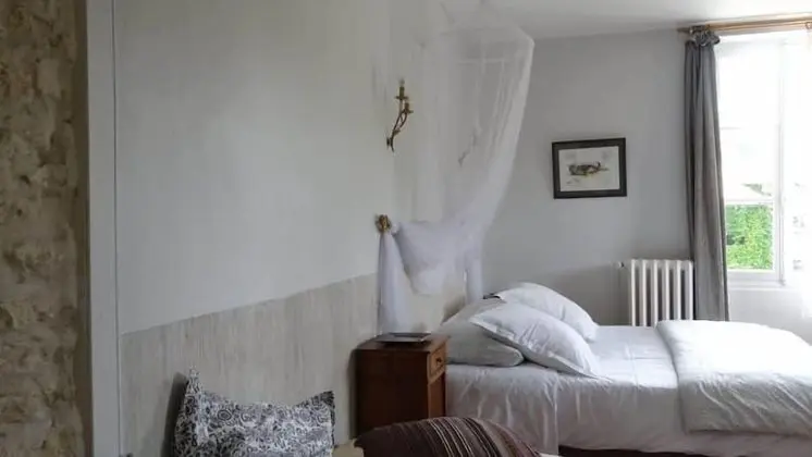 Üç Kişilik Oda, Bahçe Manzaralı (séquoia)