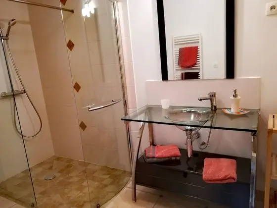 Tek Büyük Yataklı Oda (Moulin)