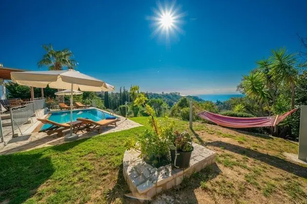 Villa, Sigara İçilebilir