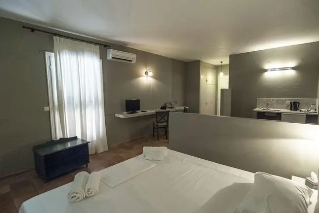 Üç Kişilik Oda, Deniz Manzaralı