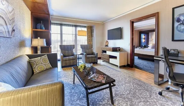 Süit, 1 En Büyük (King) Boy Yatak, Göl Manzaralı (Suite Lake View King Bed)