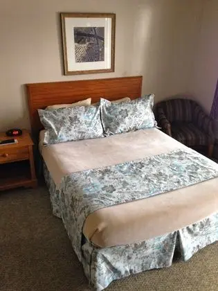 Oda, 1 Büyük (Queen) Boy Yatak