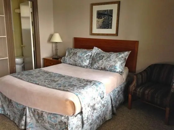 Oda, 1 Büyük (Queen) Boy Yatak