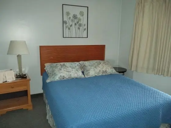 Oda, 1 Büyük (Queen) Boy Yatak