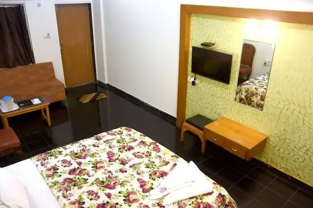 Deluxe Tek Büyük Yataklı Oda (Super)