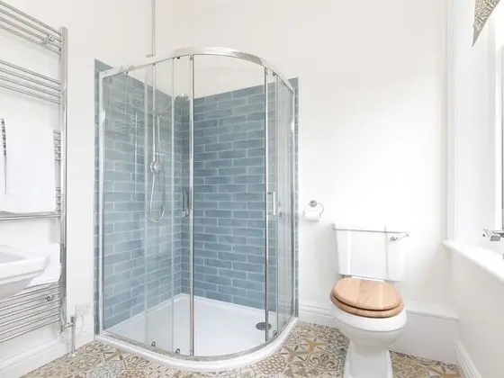 Deluxe Tek Büyük Yataklı Oda, Banyolu/Duşlu, Bahçe Manzaralı (Butler)