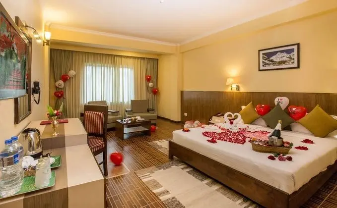 Deluxe Tek Büyük Yataklı Oda