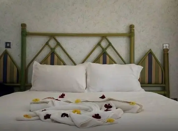 Exclusive Tek Büyük Yataklı Oda