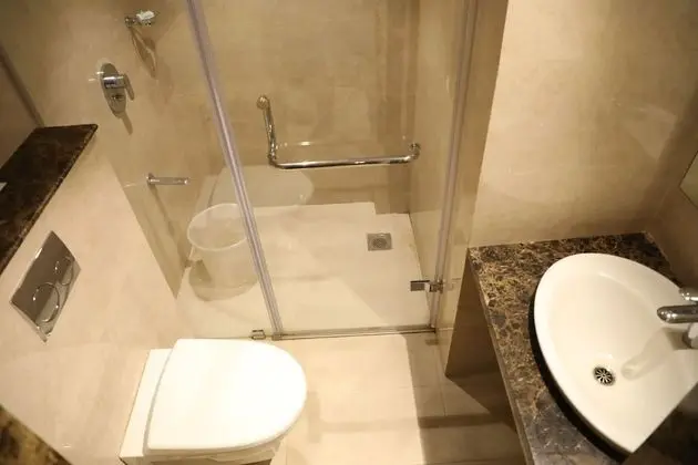 Luxury Tek Büyük Yataklı Oda