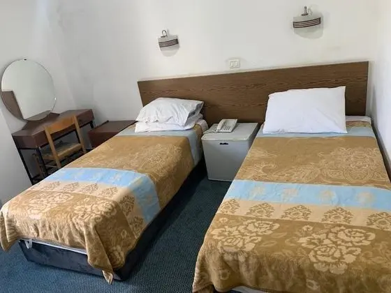 Standard Tek Büyük veya İki Ayrı Yataklı Oda