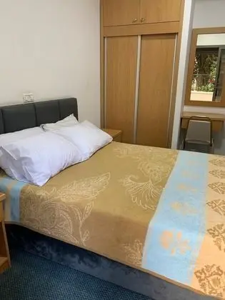 Standard Tek Büyük veya İki Ayrı Yataklı Oda