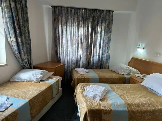 Standard Üç Kişilik Oda