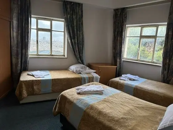 Standard Üç Kişilik Oda