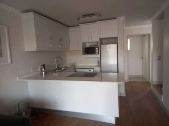 Mount Royal 29 Large 1 Bed with Balcony