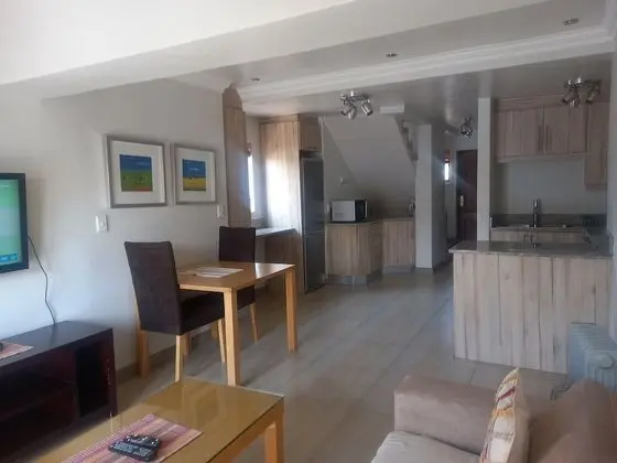 Mount Royal 32 Large 1 Bed