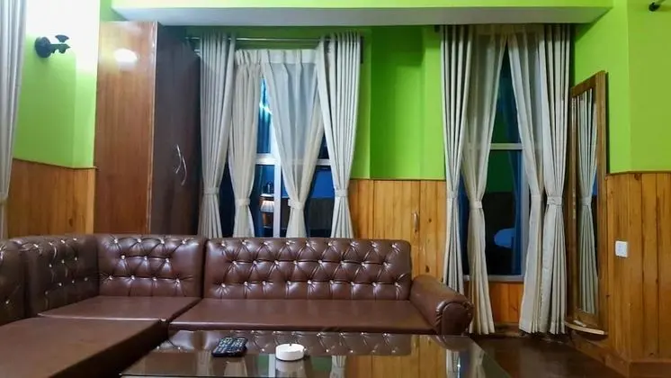 Executive Tek Büyük Yataklı Oda, 1 Büyük (Queen) Boy Yatak ve Çekyat, Tepe Manzaralı