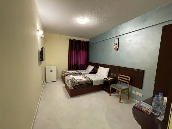 Family Tek Büyük Yataklı Oda