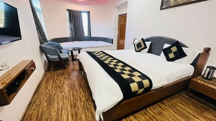 Standard Tek Büyük Yataklı Oda