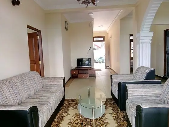 2 Bedrooms Villa