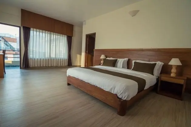 Deluxe Tek Büyük Yataklı Oda, Balkon