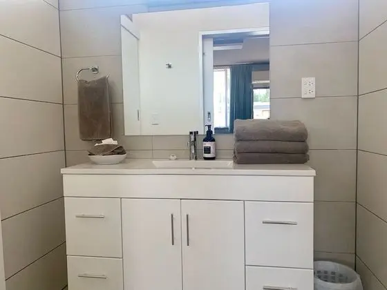 Oda, Sigara İçilmez (Queen + Single Bed)