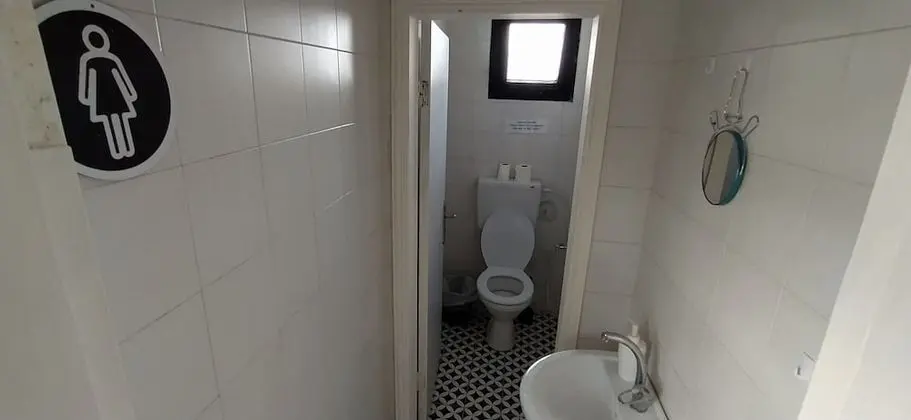 Basic Ortak Ranzalı Oda, Karma Ranzalı Oda, Ortak Banyo, Şehir Manzaralı