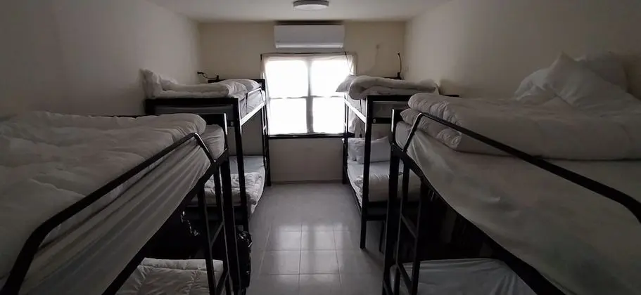 Basic Ortak Ranzalı Oda, Sadece kadınlar için, Ortak Banyo