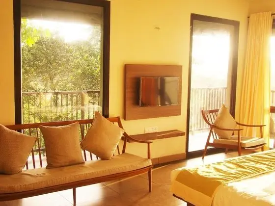 Superior Tek Büyük Yataklı Oda, Balkon, Dağ Manzaralı (Forest Flame Room)