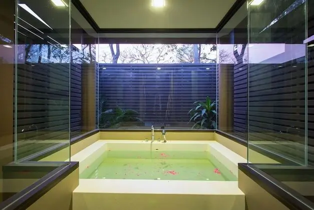 Spring Breeze Family Villas