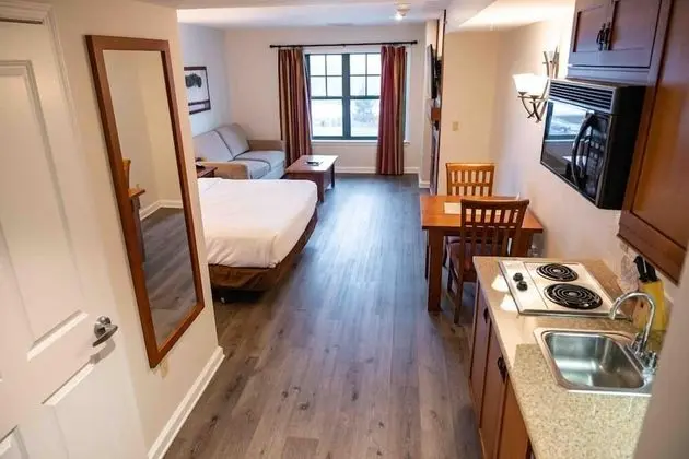 Deluxe Stüdyo, Şömine