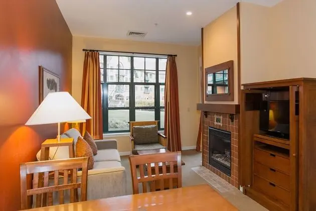 One Bedroom Mountain View