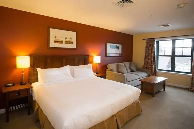One Bedroom Valley View
