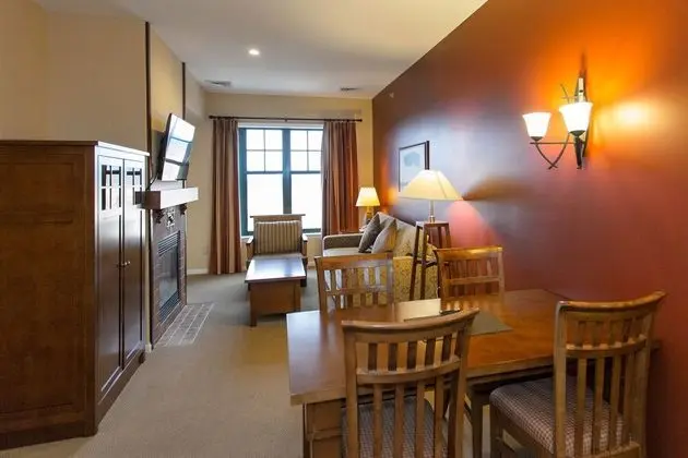 One Bedroom Valley View