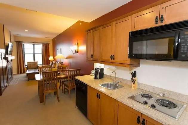 One Bedroom Valley View
