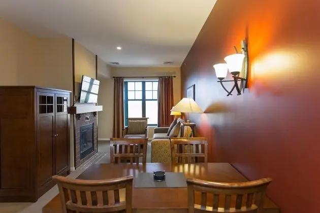 One Bedroom Valley View