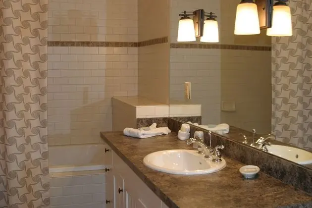 One Bedroom Valley View