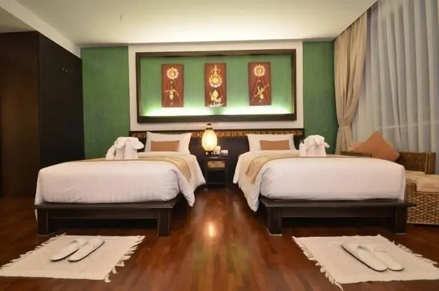 Deluxe Twin Bed Room
