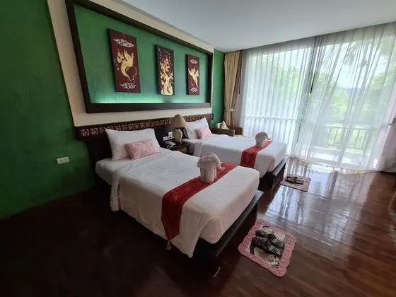 Deluxe Twin Bed Room