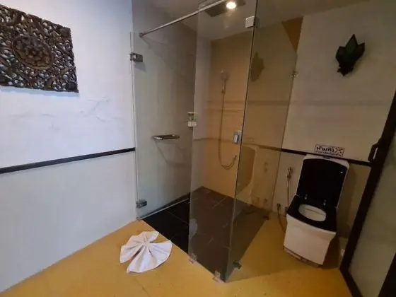 Deluxe Twin Bed Room