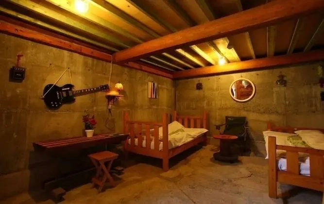 Ev, Sigara İçilmez (Log, for up to 3 People Run of House)