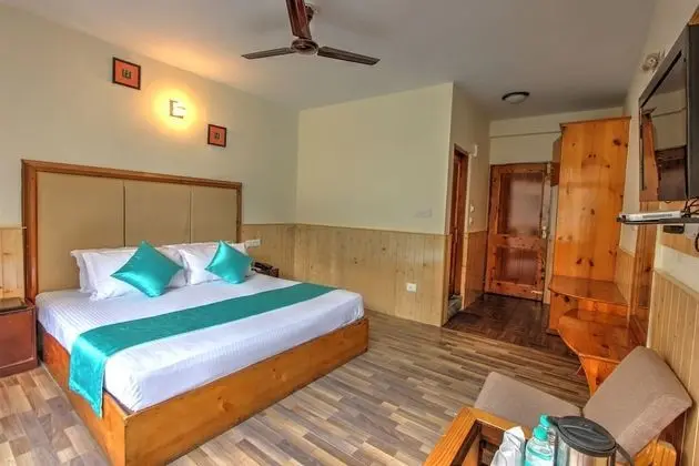 Deluxe Tek Büyük Yataklı Oda, 1 Yatak Odası, Balkon, Şehir Manzaralı