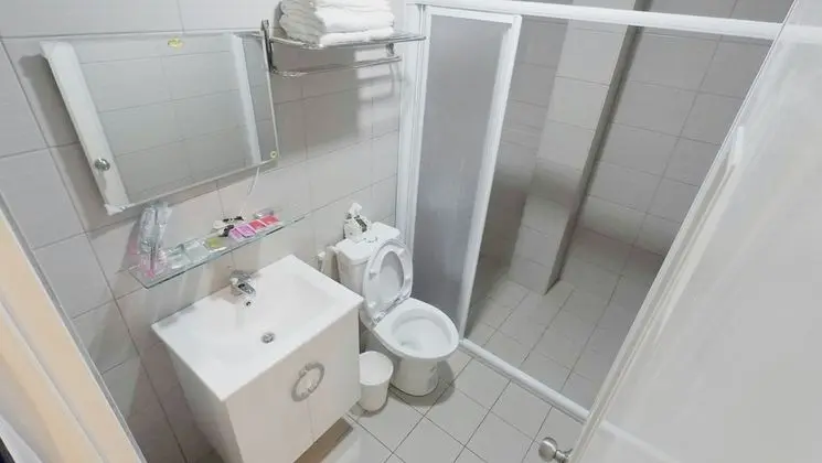 Business Tek Büyük Yataklı Oda