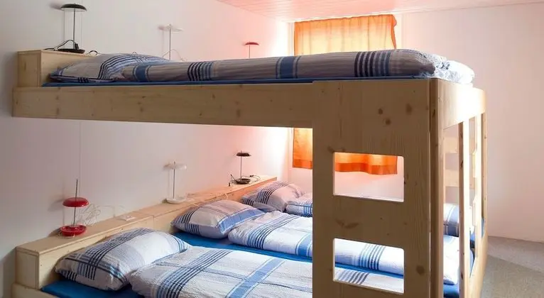 Standard Ortak Ranzalı Oda