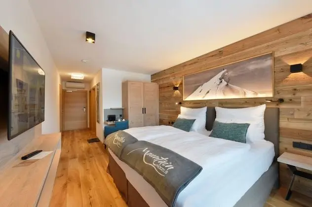 Deluxe Tek Büyük Yataklı Oda