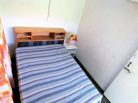 Tek Büyük Yataklı Oda, 1 Çift Kişilik Yatak, Ortak Banyo