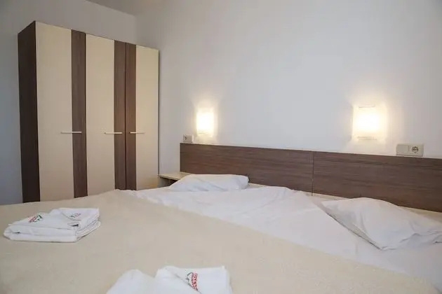 Apart Daire, 2 Tek Kişilik Yatak