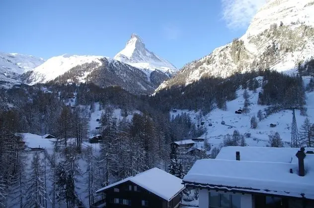 Tek Büyük Yataklı Oda (Chalet Style mit Matterhornblick)