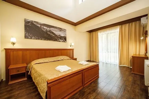 Design Villa (Three-storey)