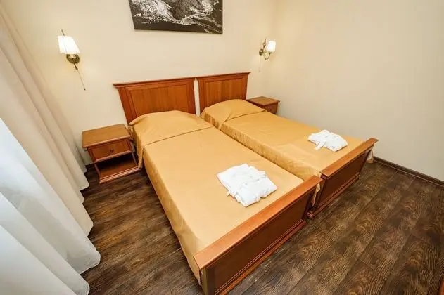 Design Villa (Three-storey)