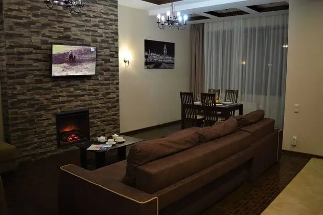 Design Villa (Three-storey)